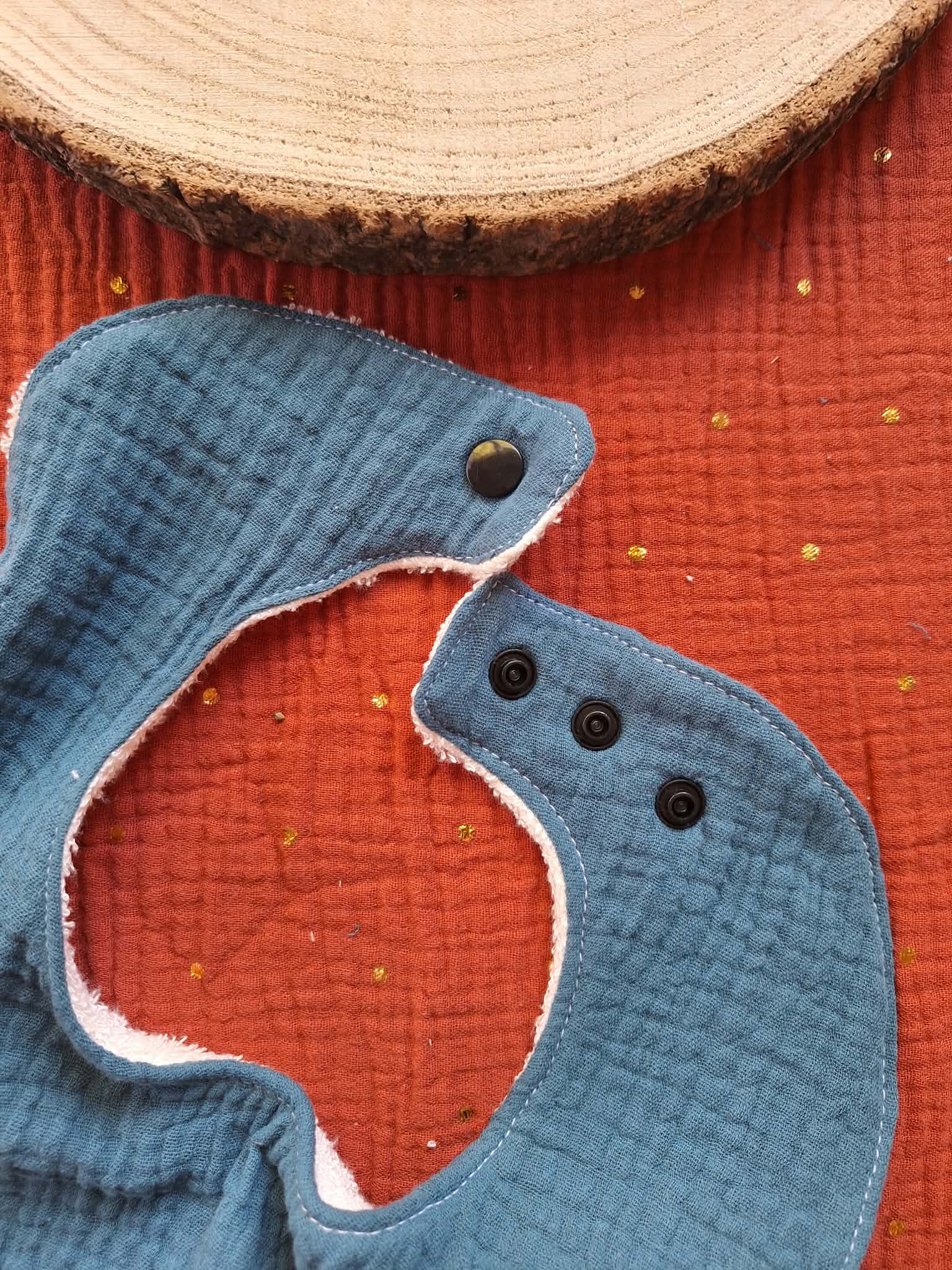 Bavoir classique - Bleu pétrole – Image 3